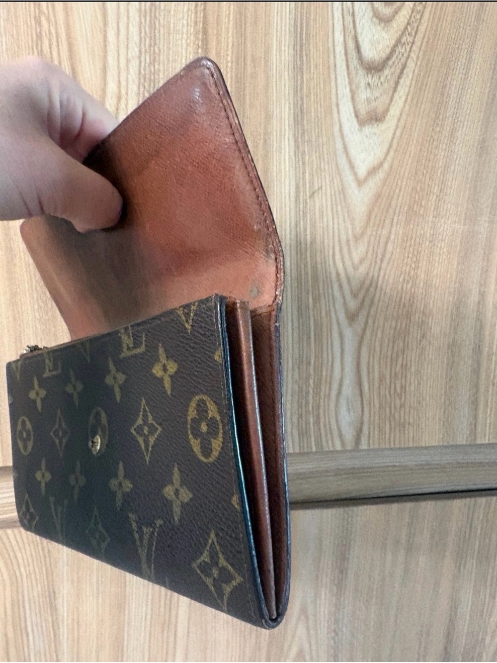 Auth Louis Vuitton Monogram Sarah wallet Vintage 1980’s - Picture 10 of 10